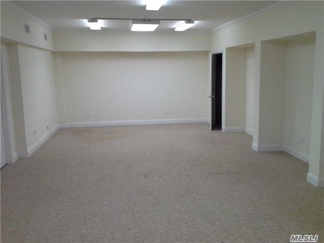 Levittown, New York 11756, United States, ,Residential,Active,29450