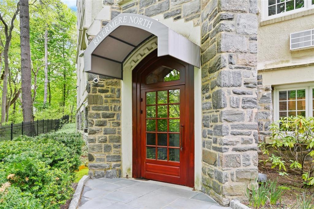 View Bronxville, NY 10708 co-op property