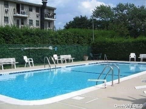 135 Post Avenue #6L, Westbury, New York image 4