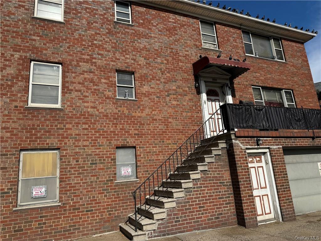 2227 Cross Bronx Expressway Expy, Bronx, New York - 6 Bedrooms  
2 Bathrooms - 