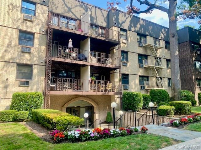 2241 Palmer Avenue #4L, New Rochelle, New York image 1