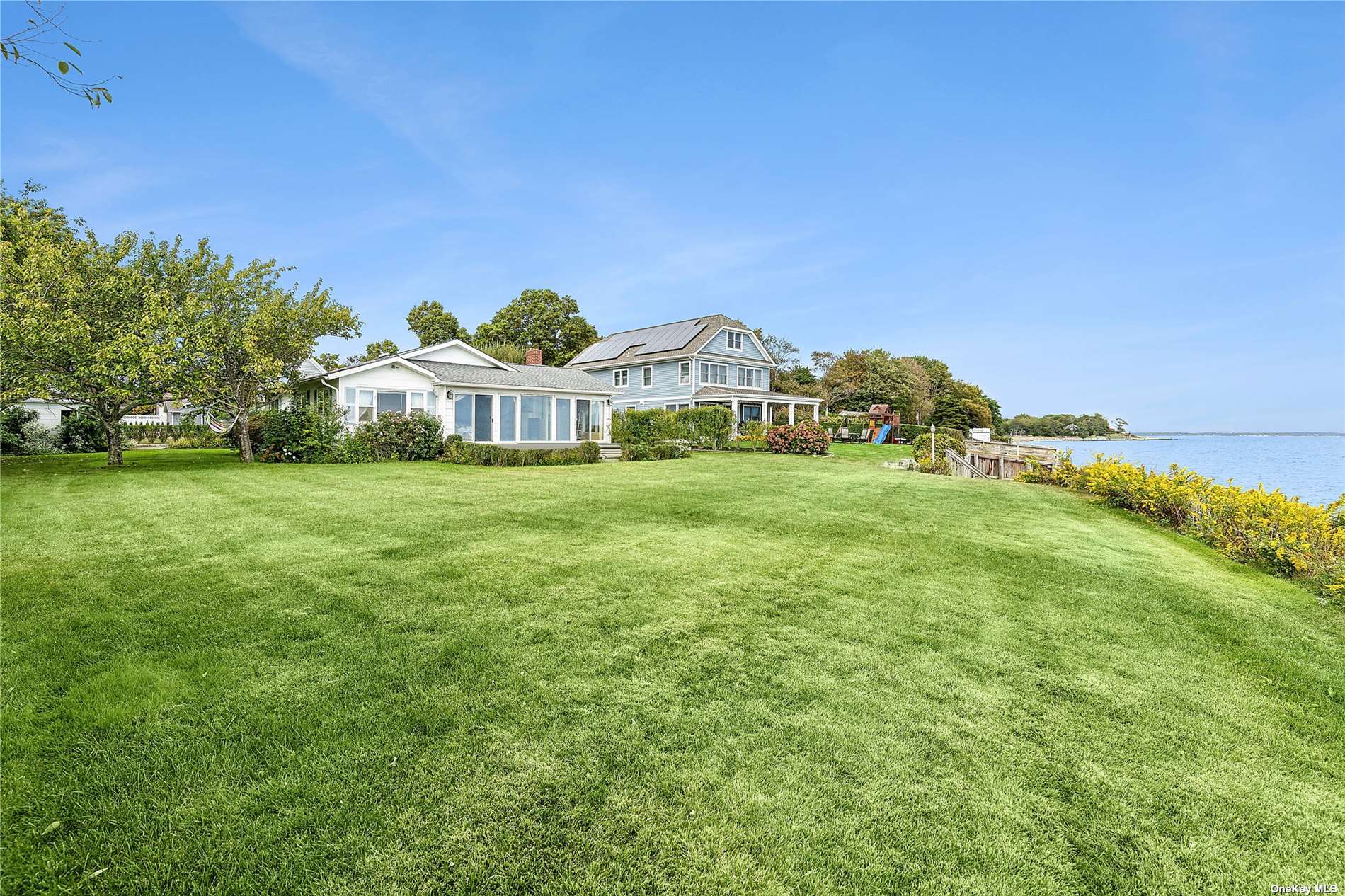 Property for Sale at 1653 Peconic Bay Boulevard, Laurel, Hamptons, NY - Bedrooms: 3 
Bathrooms: 1  - $2,100,000