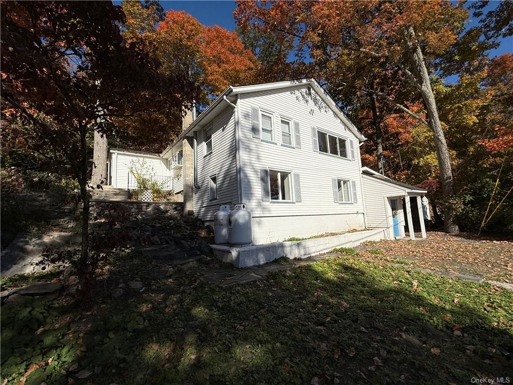 94 Brook Trail, Greenwood Lake, New York image 1