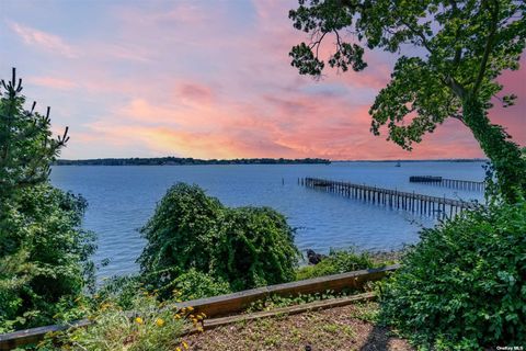 18 Hicks Lane, Sands Point, NY 11050 - MLS#: L3558194