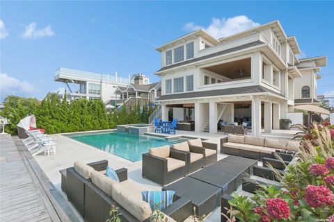 853 W Park Avenue Long Beach NY 11561