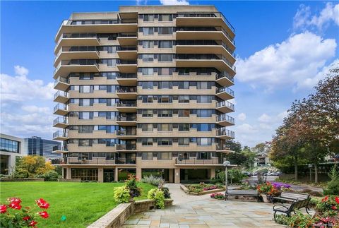 Photo of 25 Rockledge Avenue #1004, White Plains, NY 10601 (MLS # H6330758)