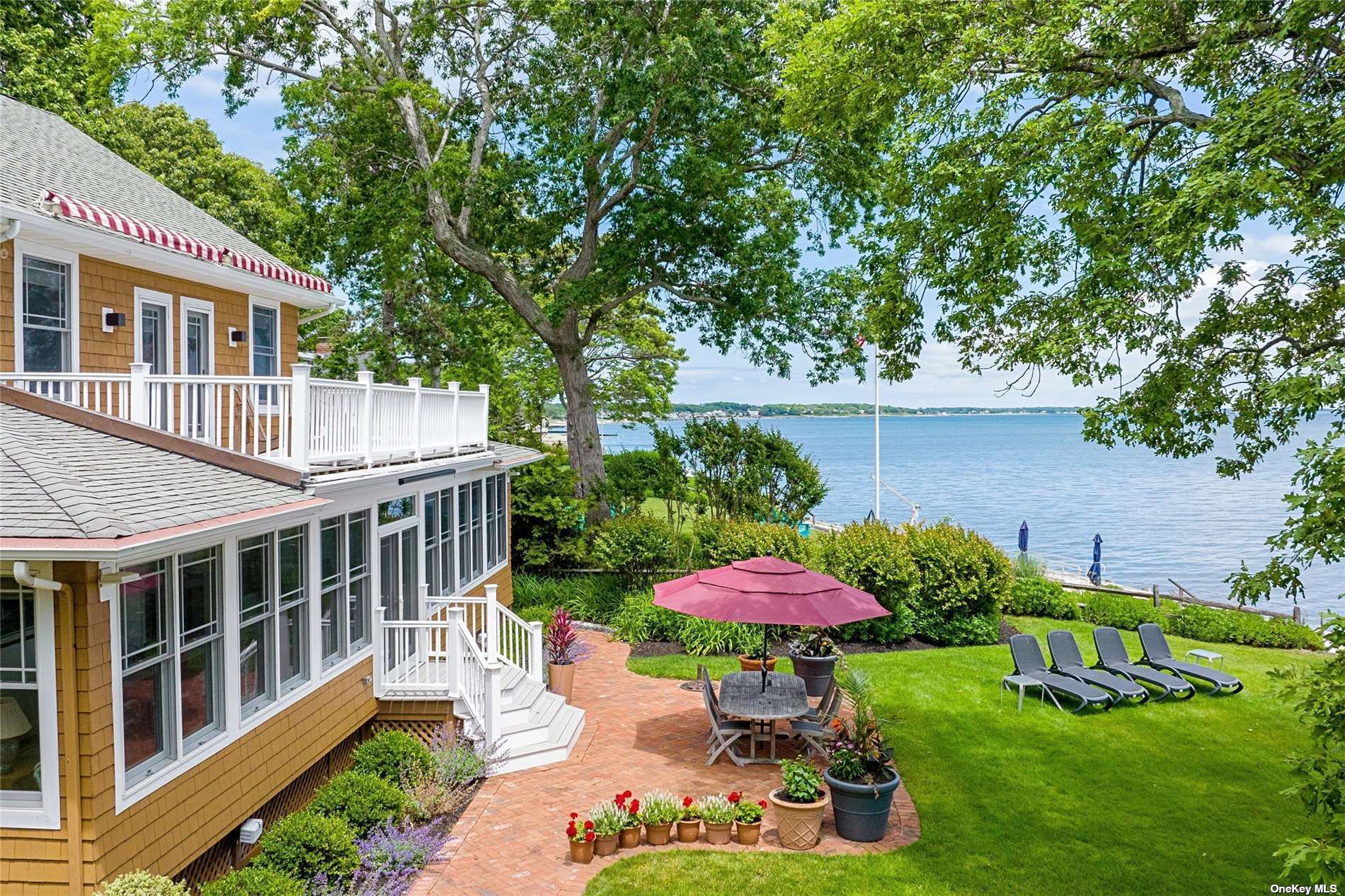 Property for Sale at 7972 Great Peconic Bay Boulevard, Laurel, Hamptons, NY - Bedrooms: 5 
Bathrooms: 3  - $2,990,000