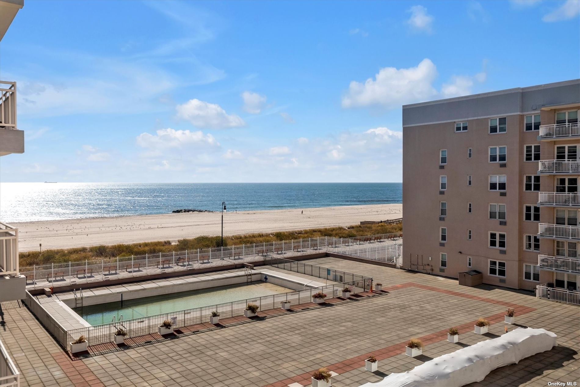 522 Shore Road #4L, Long Beach, New York image 1