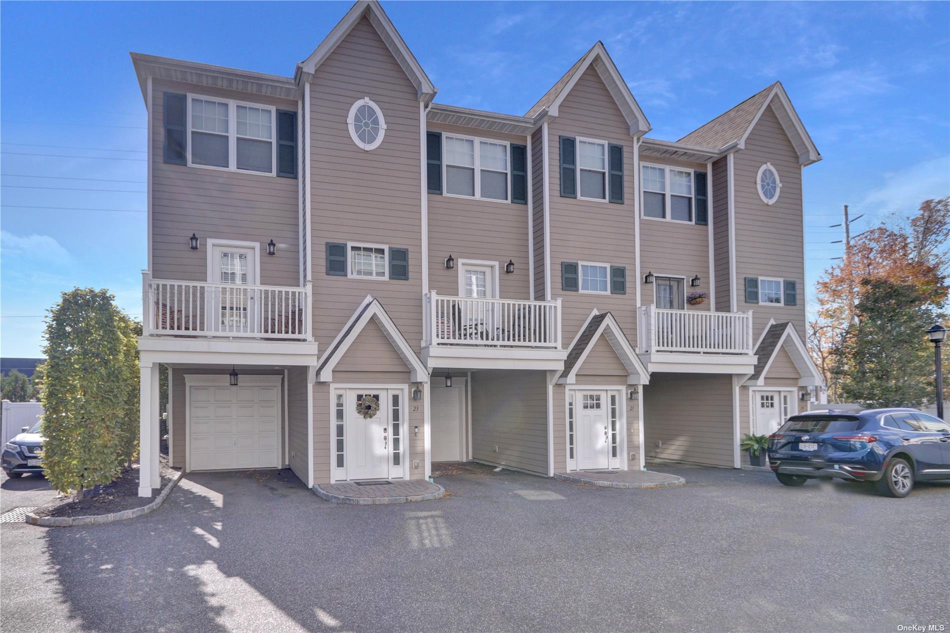 23 Hearthstone Court #23, Farmingdale, New York image 1