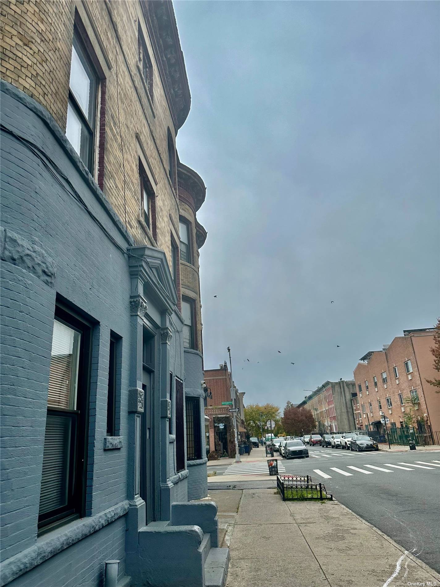 879 Knickerbocker Avenue