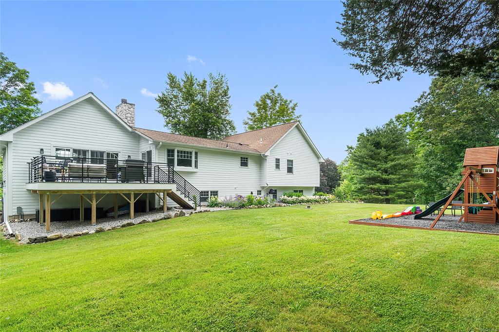 6 Meadow Lark Lane, Bedford, New York image 31