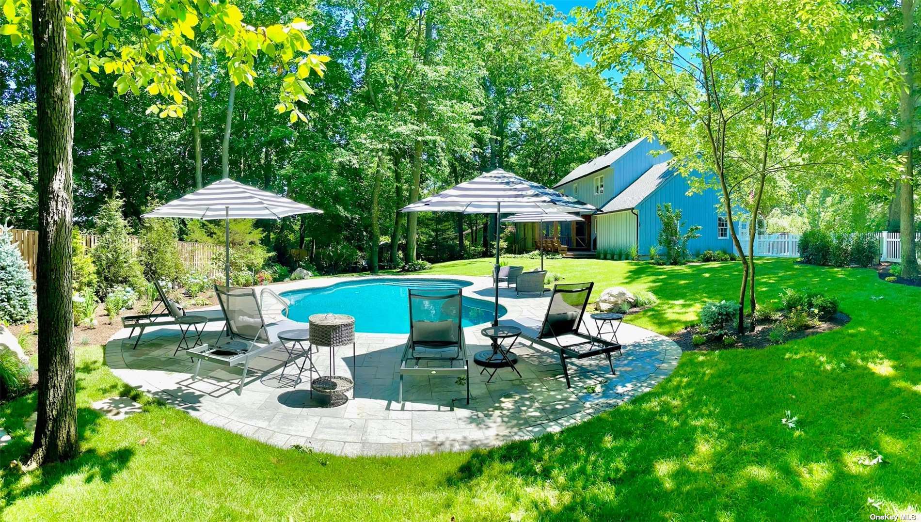 Legend Lane, Jamesport, Hamptons, NY - 3 Bedrooms  
3 Bathrooms - 