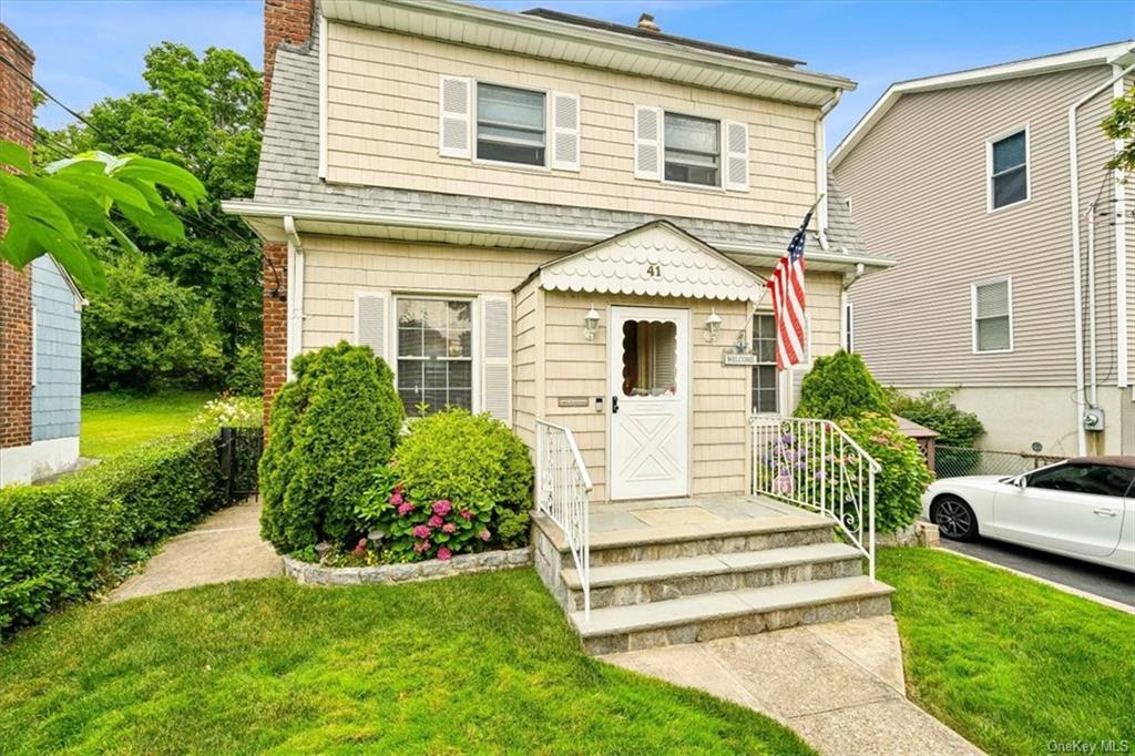 Property for Sale at 41 Corbalis Place, Yonkers, New York - Bedrooms: 3 
Bathrooms: 2 
Rooms: 9  - $599,999