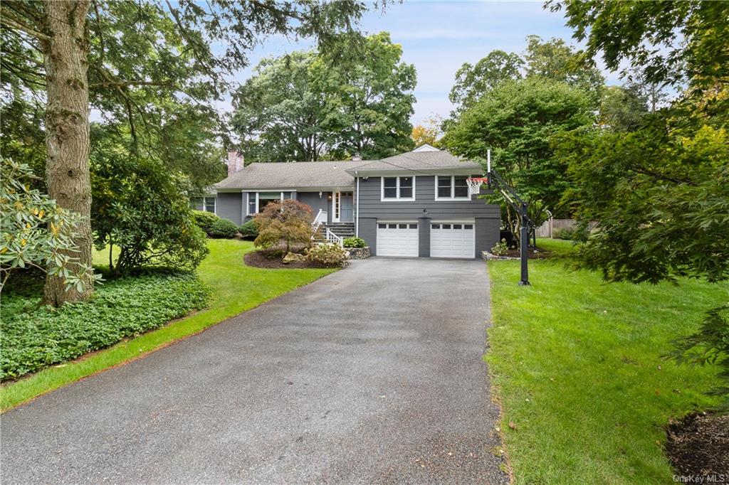 Photo 1 of 3 High Point Circle, Chappaqua, New York, $1,375,000, Web #: 6328956