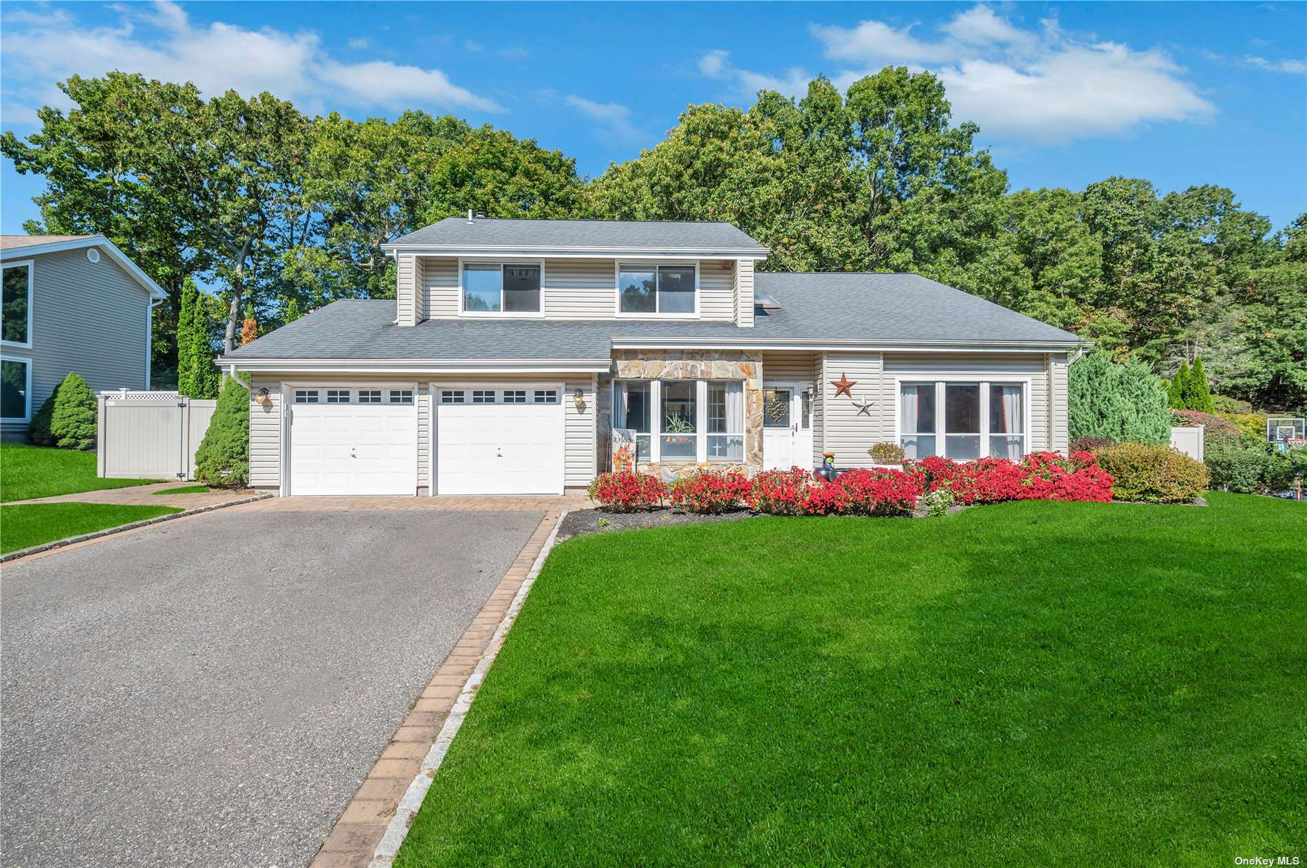 64 Timber Ridge Drive, Commack, New York image 2