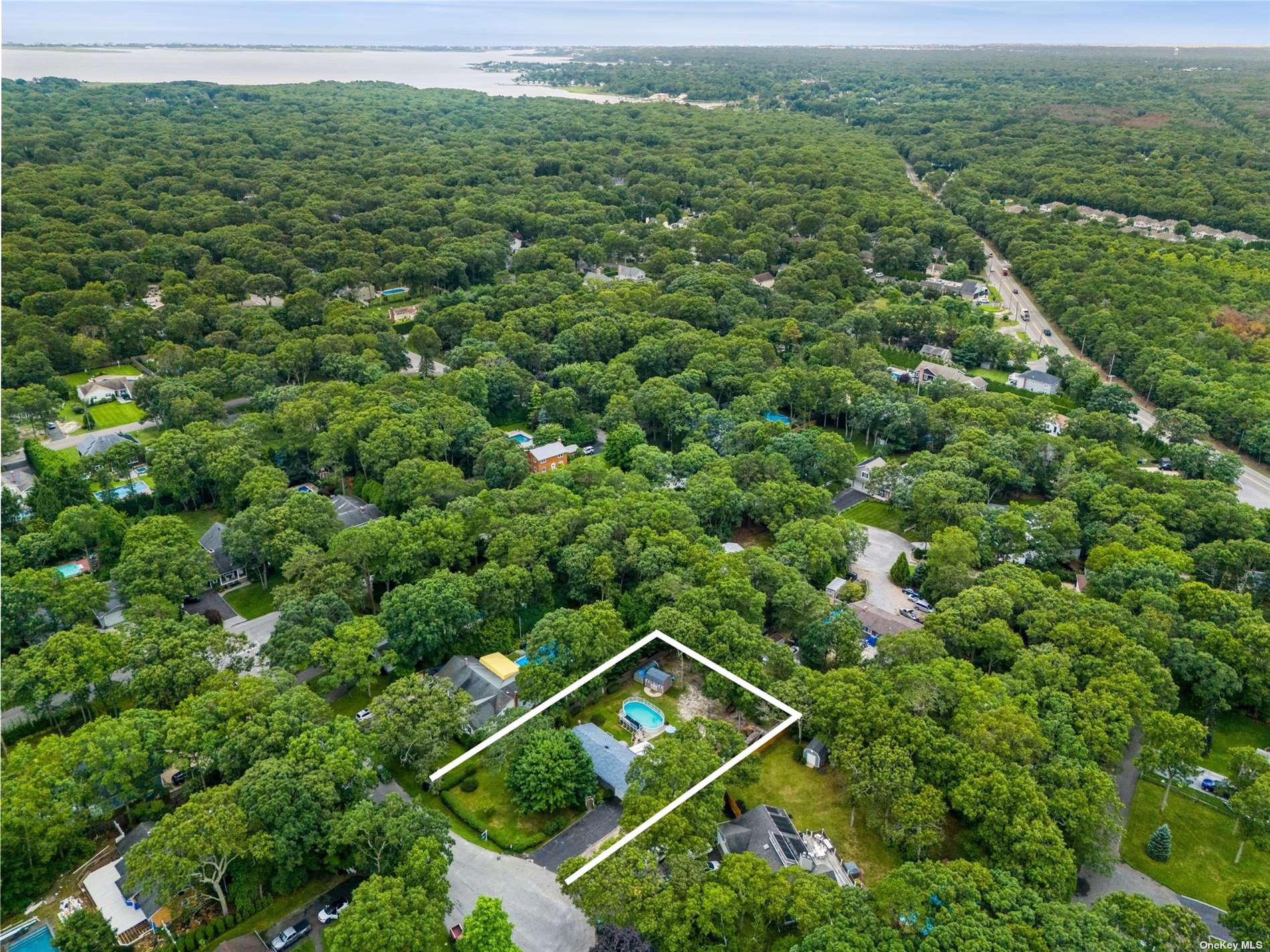 5 Pine Tree Court Ct, East Quogue, New York image 27