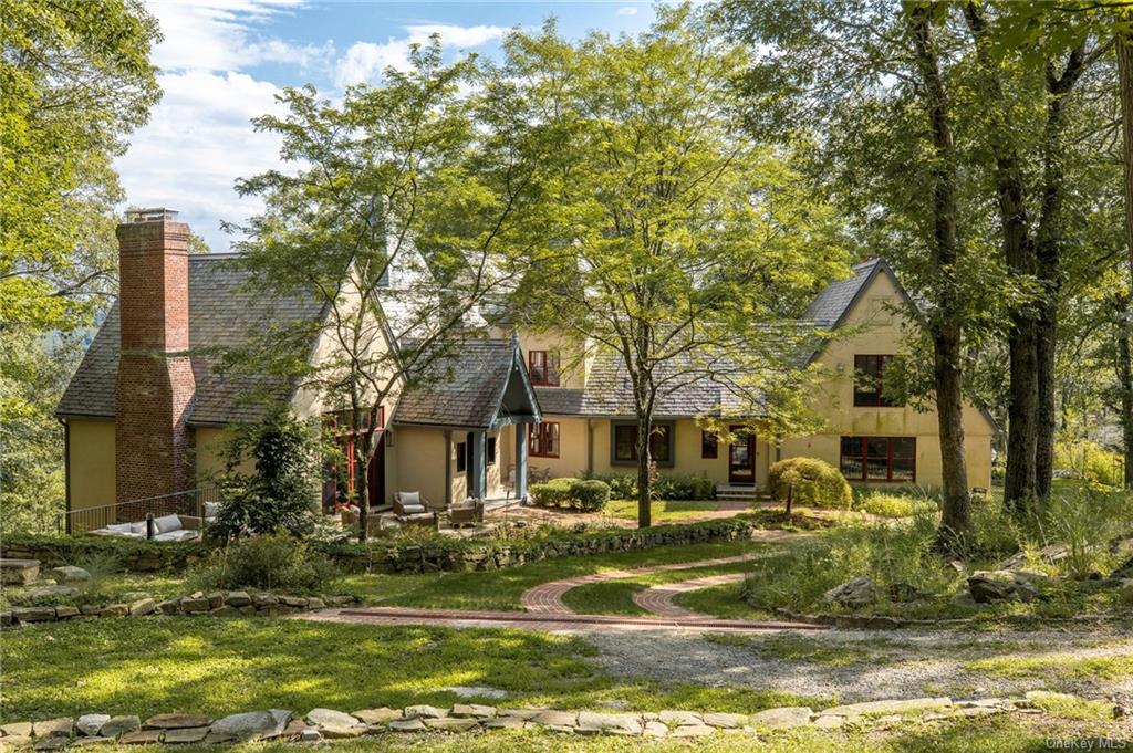 Photo 1 of 17 Upland Drive, Garrison, New York, $1,495,000, Web #: 6326345