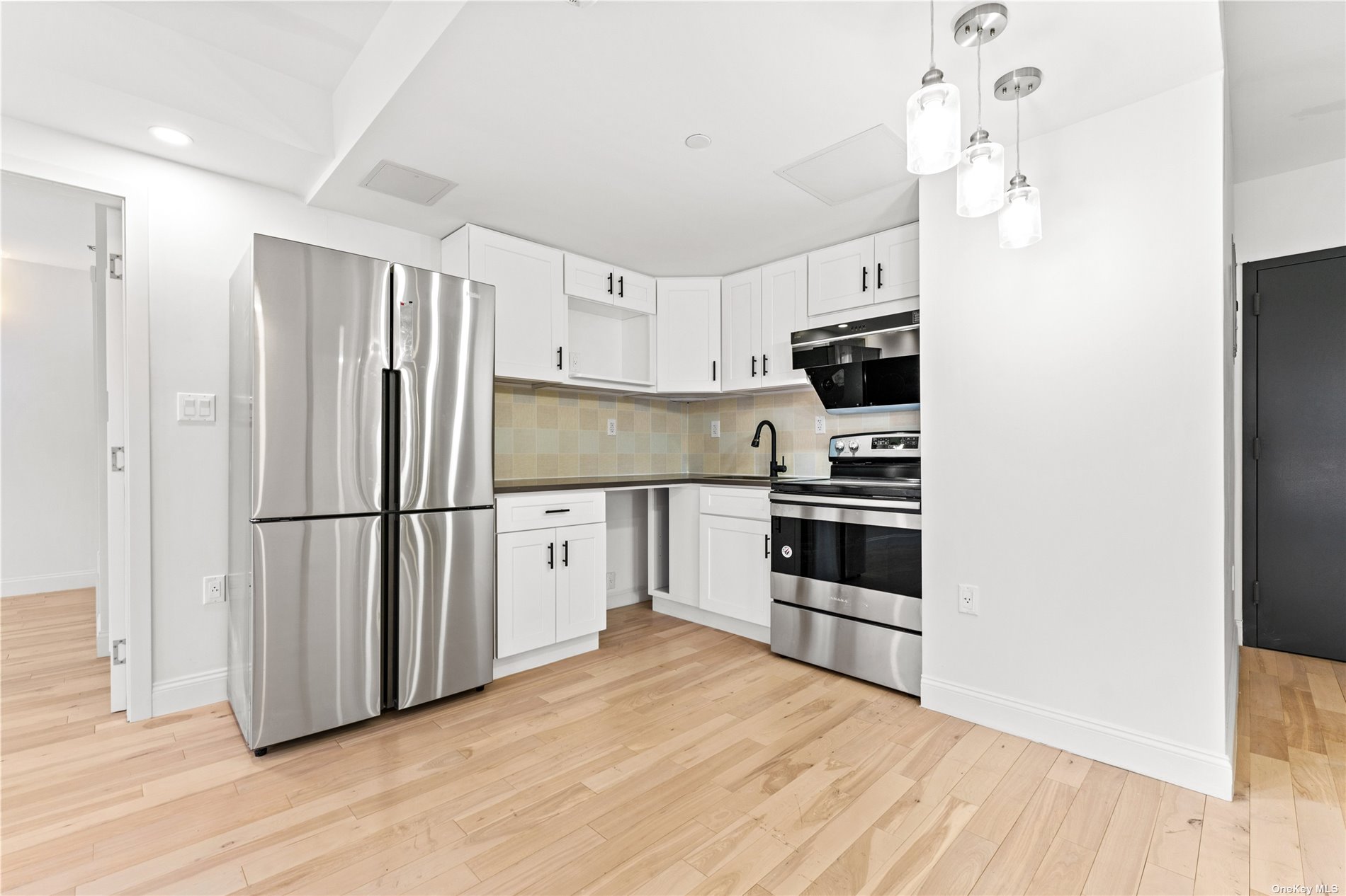 10525 65th Road 4B, Forest Hills, Queens, NY - 1 Bedrooms  
1 Bathrooms  
3 Rooms - 