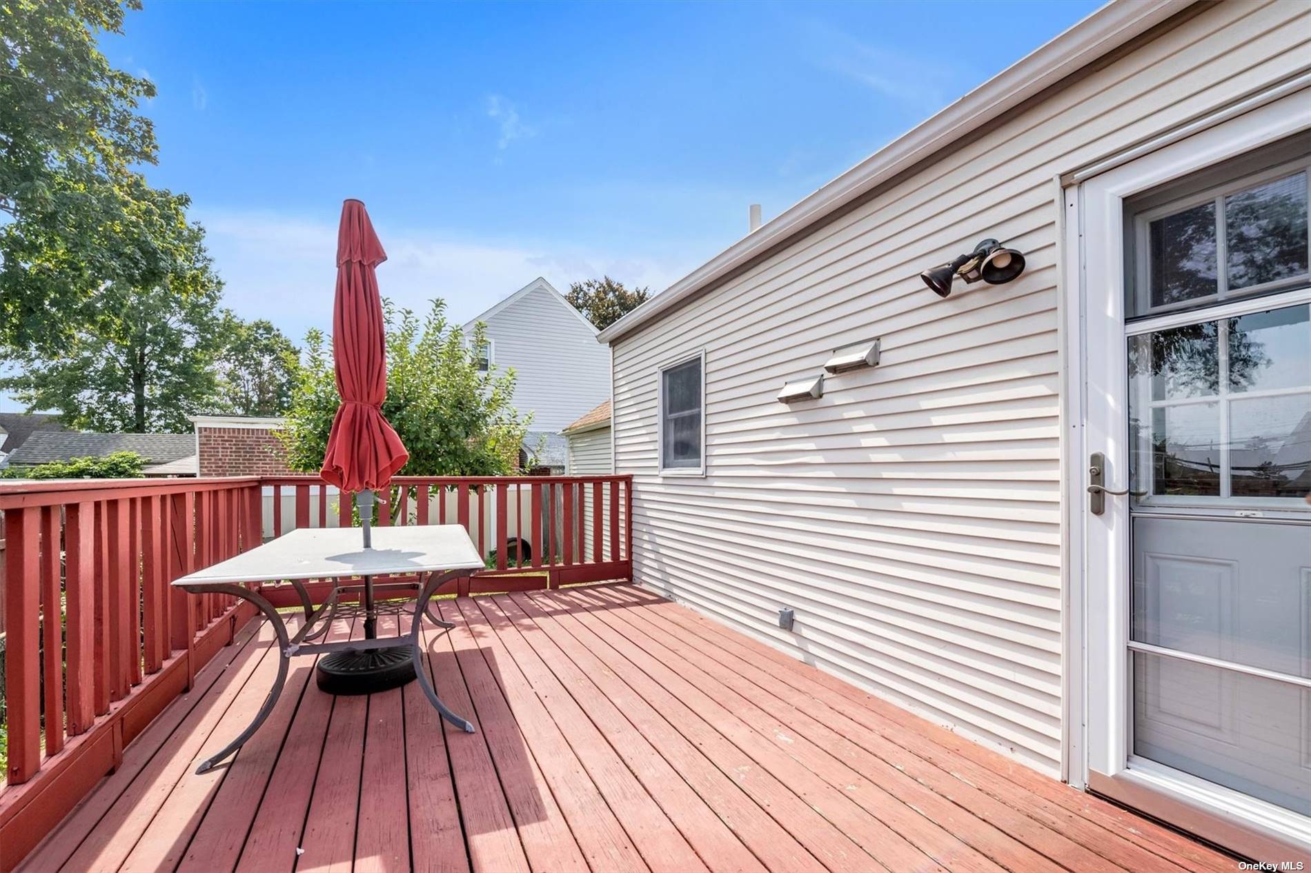 Hempstead, New York 11550, United States, 5 Bedrooms Bedrooms, ,3 BathroomsBathrooms,Residential,Pending,29502