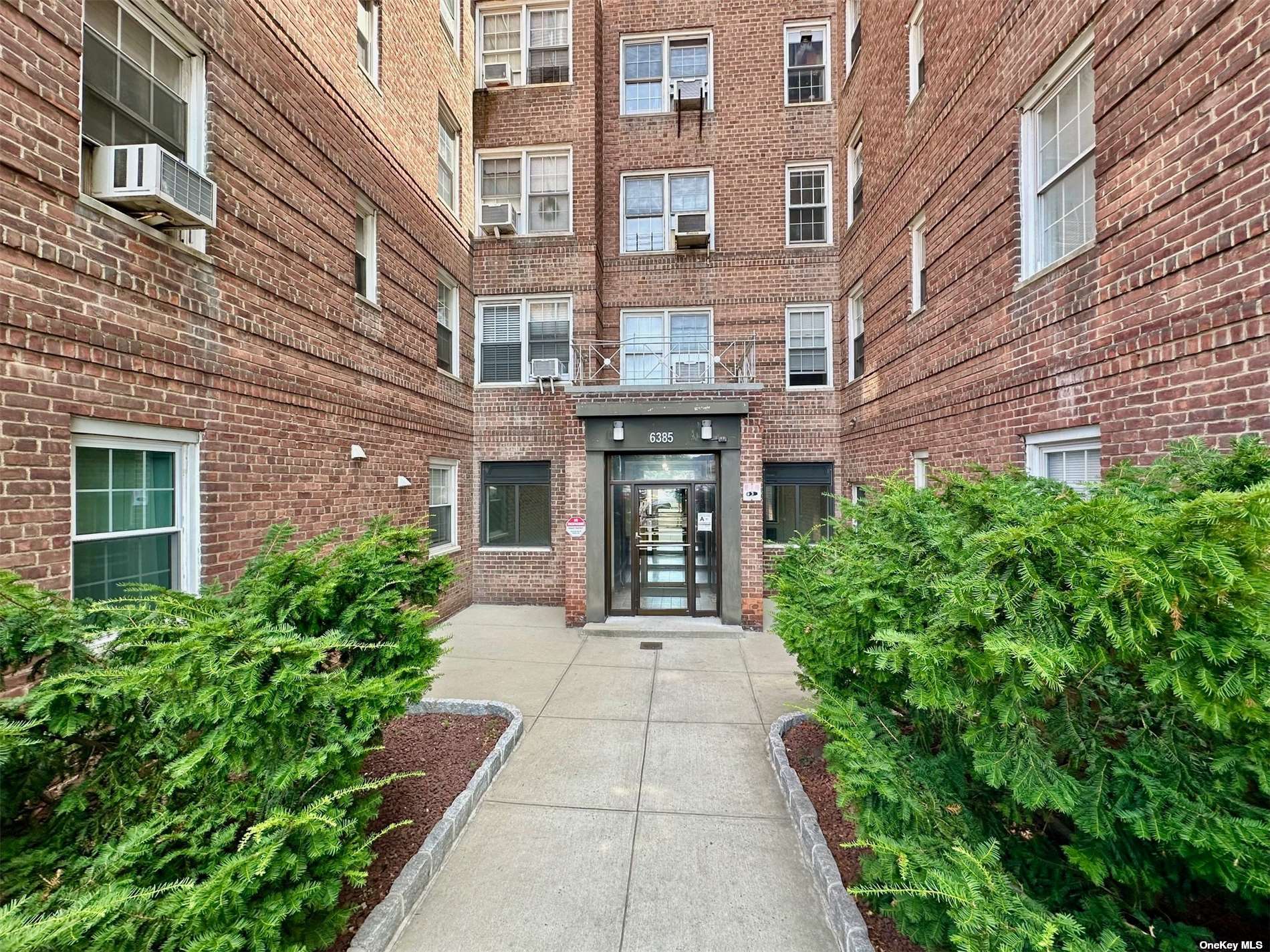 63-85 Woodhaven Boulevard #3E, Rego Park, New York image 20