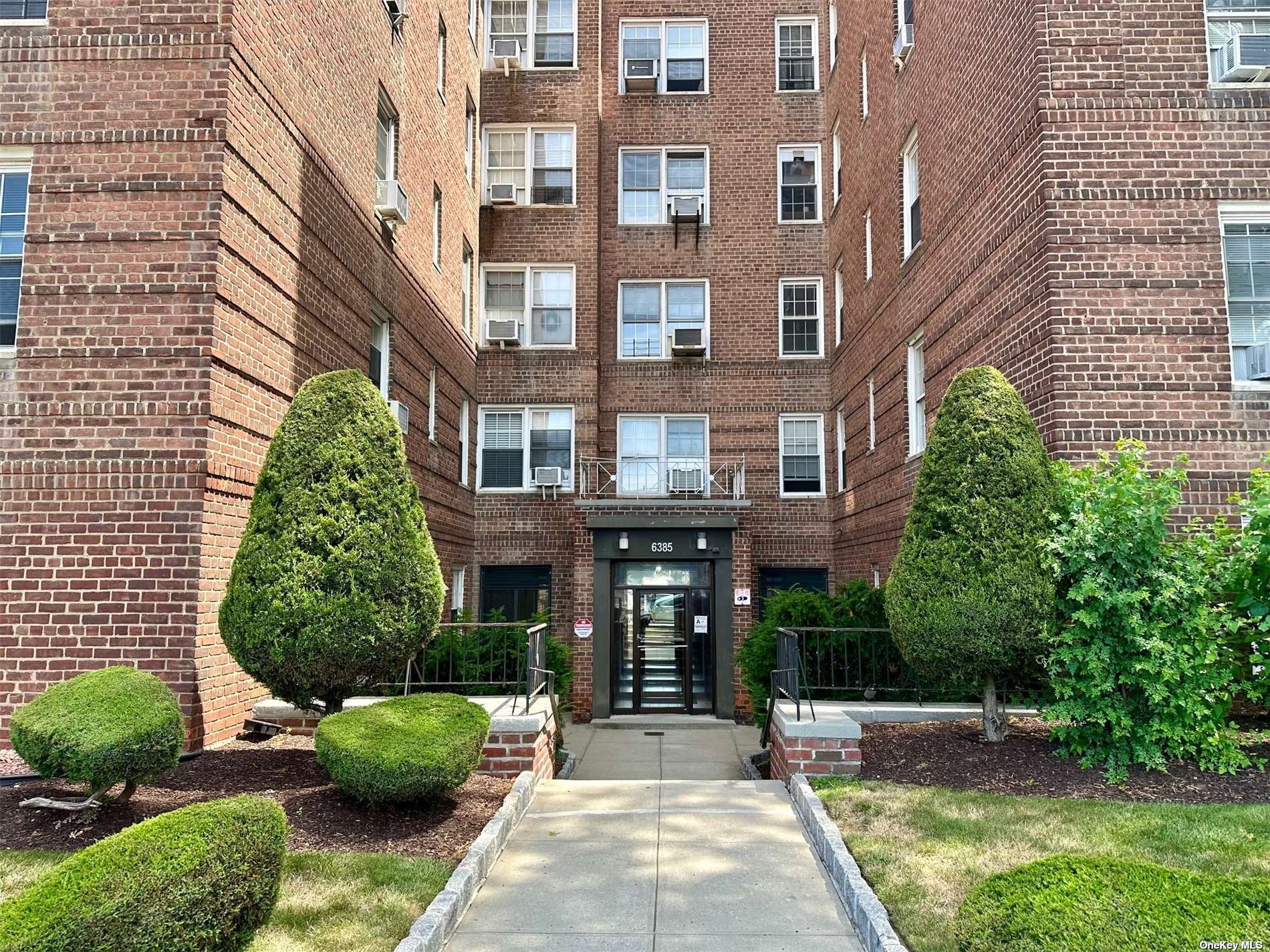 63-85 Woodhaven Boulevard #3E, Rego Park, New York image 19