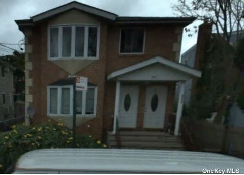 Multifamily For Sale - 542 Beach 69 Street<br/> Queens County, Arverne, NY 11692