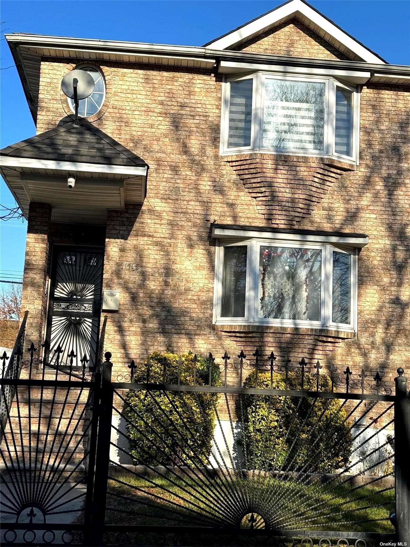 Property for Sale at 13745 Bedell Street, Jamaica, Queens, NY - Bedrooms: 10 
Bathrooms: 3 
Rooms: 18  - $1,150,000