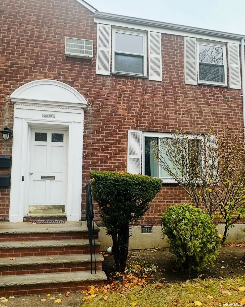 26303 74 Avenue 2, Glen Oaks, Queens, NY - 1 Bedrooms  
1 Bathrooms  
4 Rooms - 