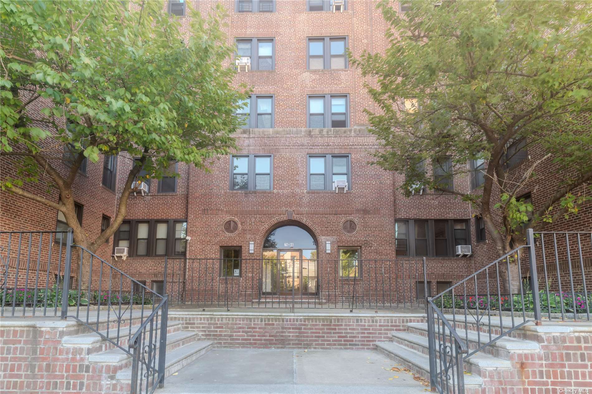 76-66 Austin Street St #3D, Forest Hills, New York image 1