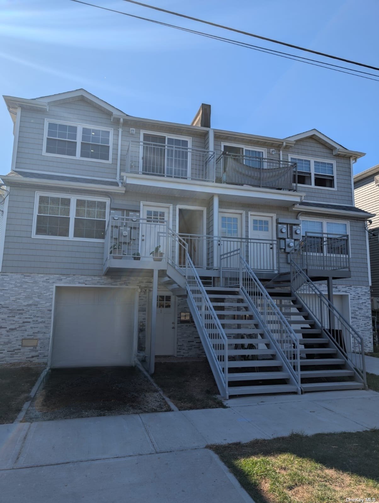 Rental Property at 7233 Hillmeyer Avenue, Arverne, Queens, NY - Bedrooms: 3 
Bathrooms: 1 
Rooms: 8  - $3,500 MO.