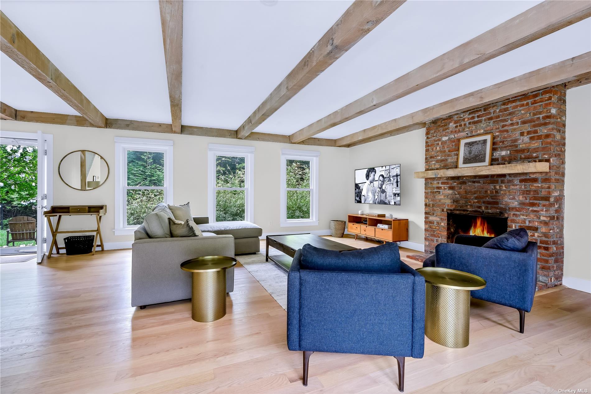 24 Squires Path, East Hampton, New York image 5