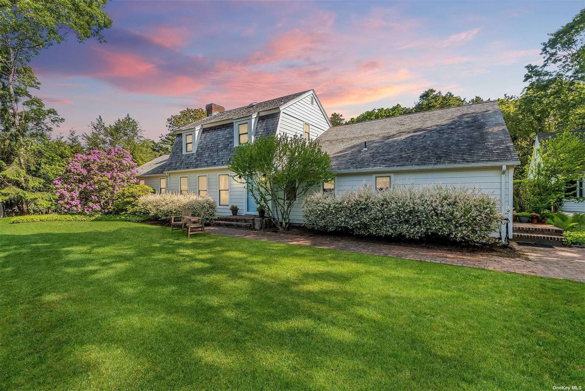 24 Squires Path, East Hampton, New York image 1