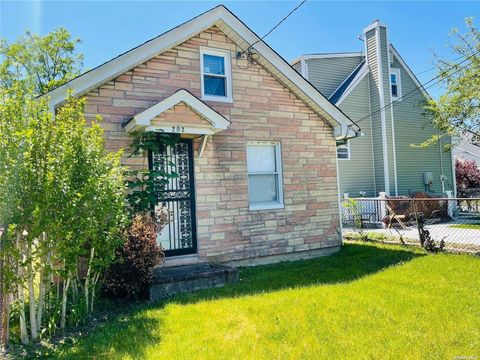 293 Park Avenue, Hempstead, NY 11575 - MLS#: L3549190