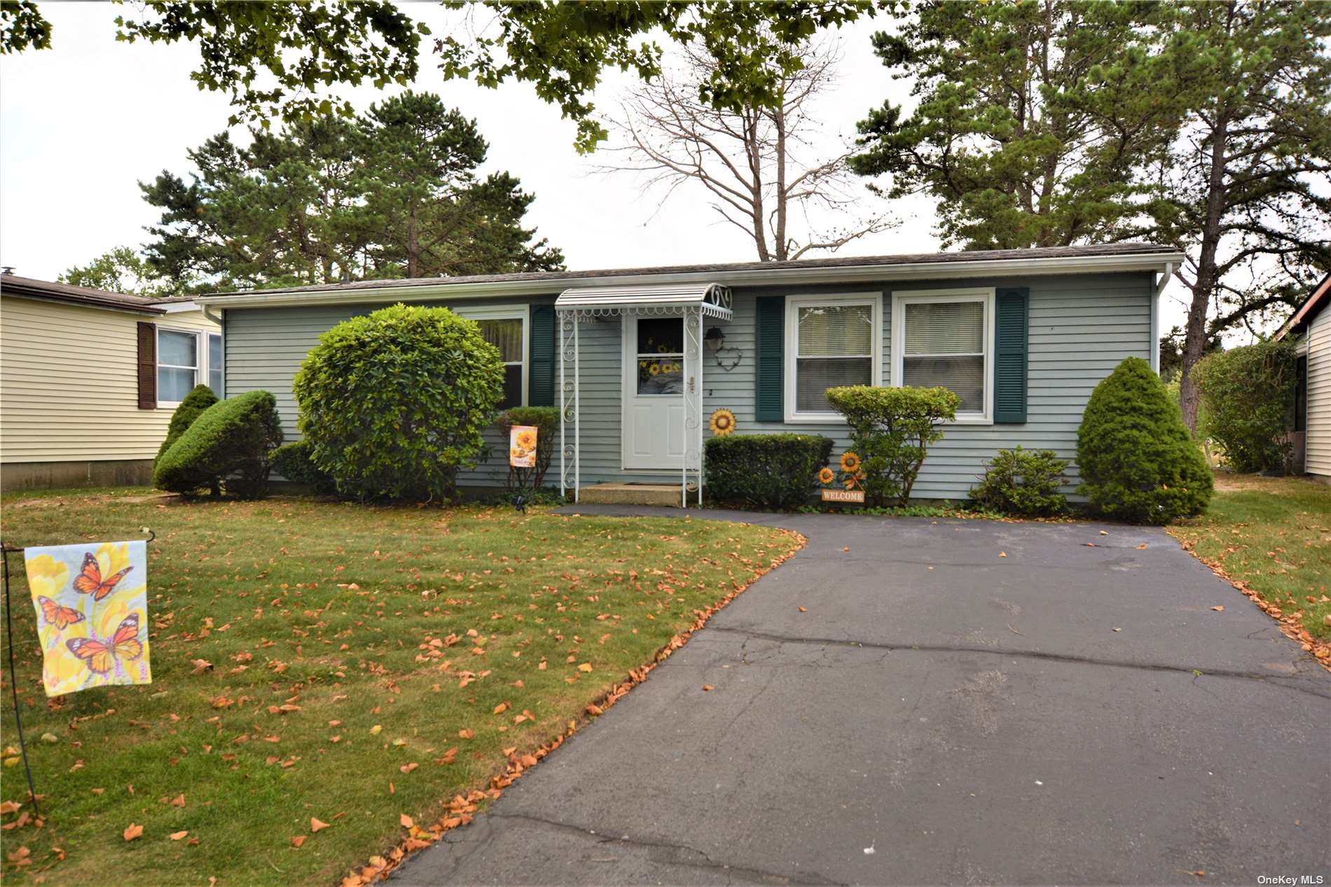 22 Limetree Drive #22, Manorville, New York image 1