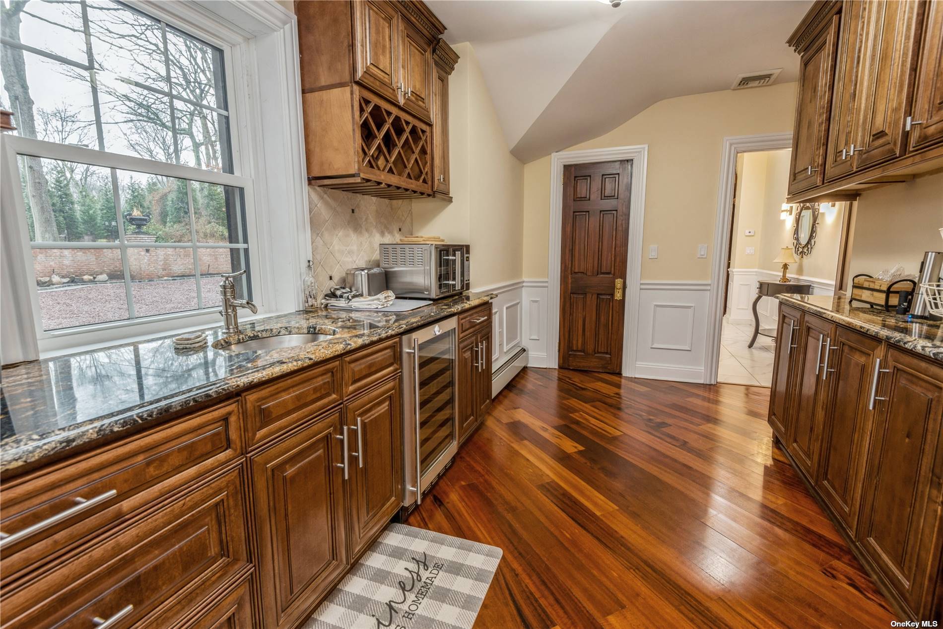 12 Hemlock Court, Laurel Hollow, New York image 7