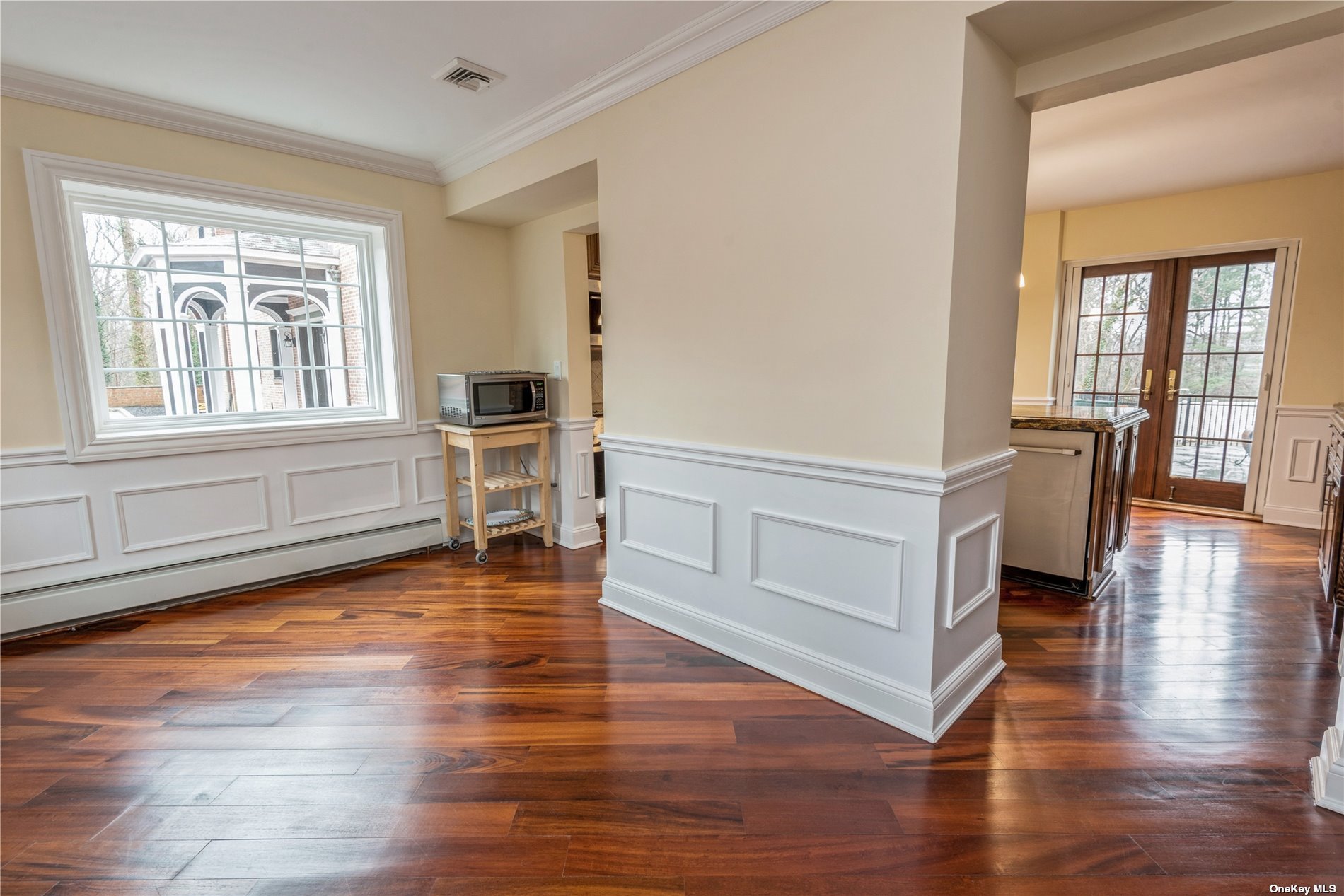 12 Hemlock Court, Laurel Hollow, New York image 11