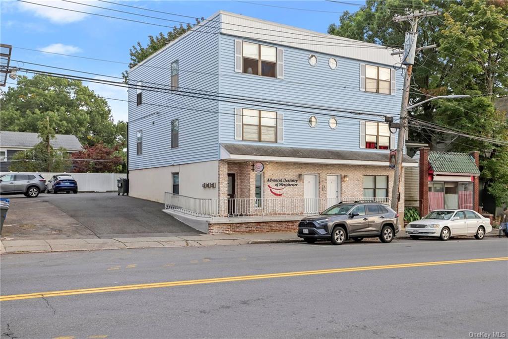 Rental Property at 163 Halstead Avenue 2A, Harrison, New York - Bedrooms: 2 
Bathrooms: 1 
Rooms: 5  - $2,650 MO.