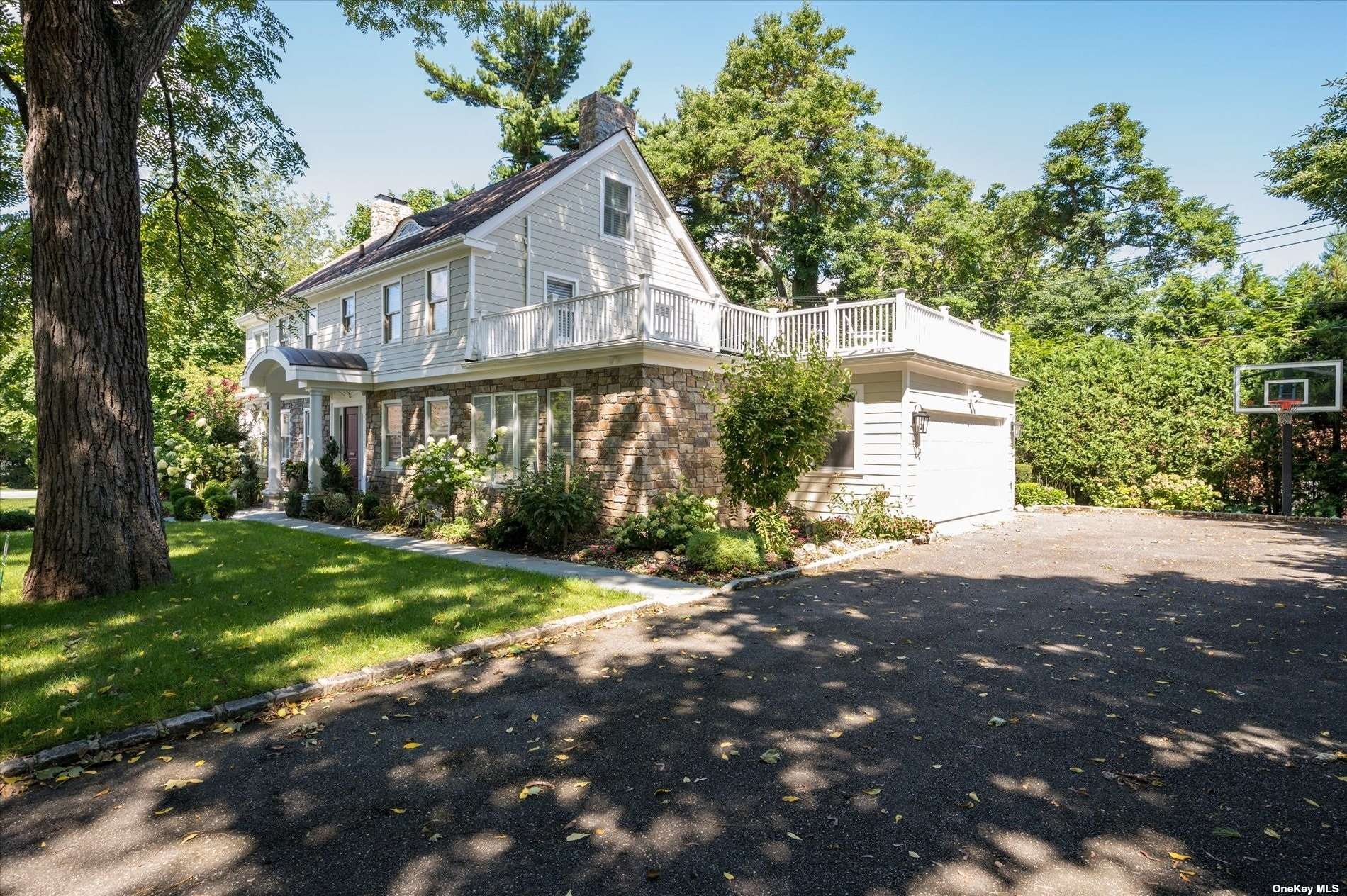 9 Sycamore Drive, Great Neck, New York image 35