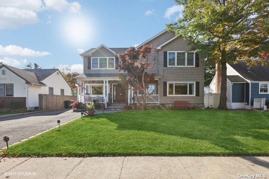 1008 Barrie Avenue, Wantagh, New York image 1