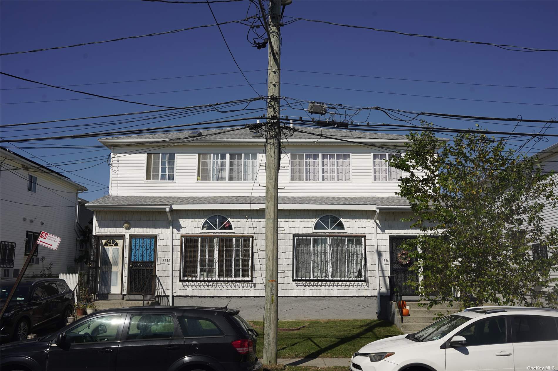 7236 Almeda Avenue, Arverne, Queens, NY - 5 Bedrooms  
3 Bathrooms  
7 Rooms - 