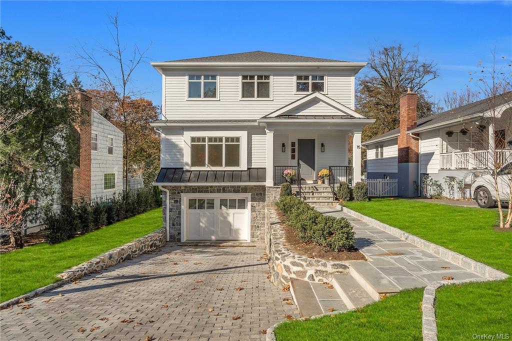 Photo 1 of 15 Holly Place, Larchmont, New York, $2,385,000, Web #: 6278584