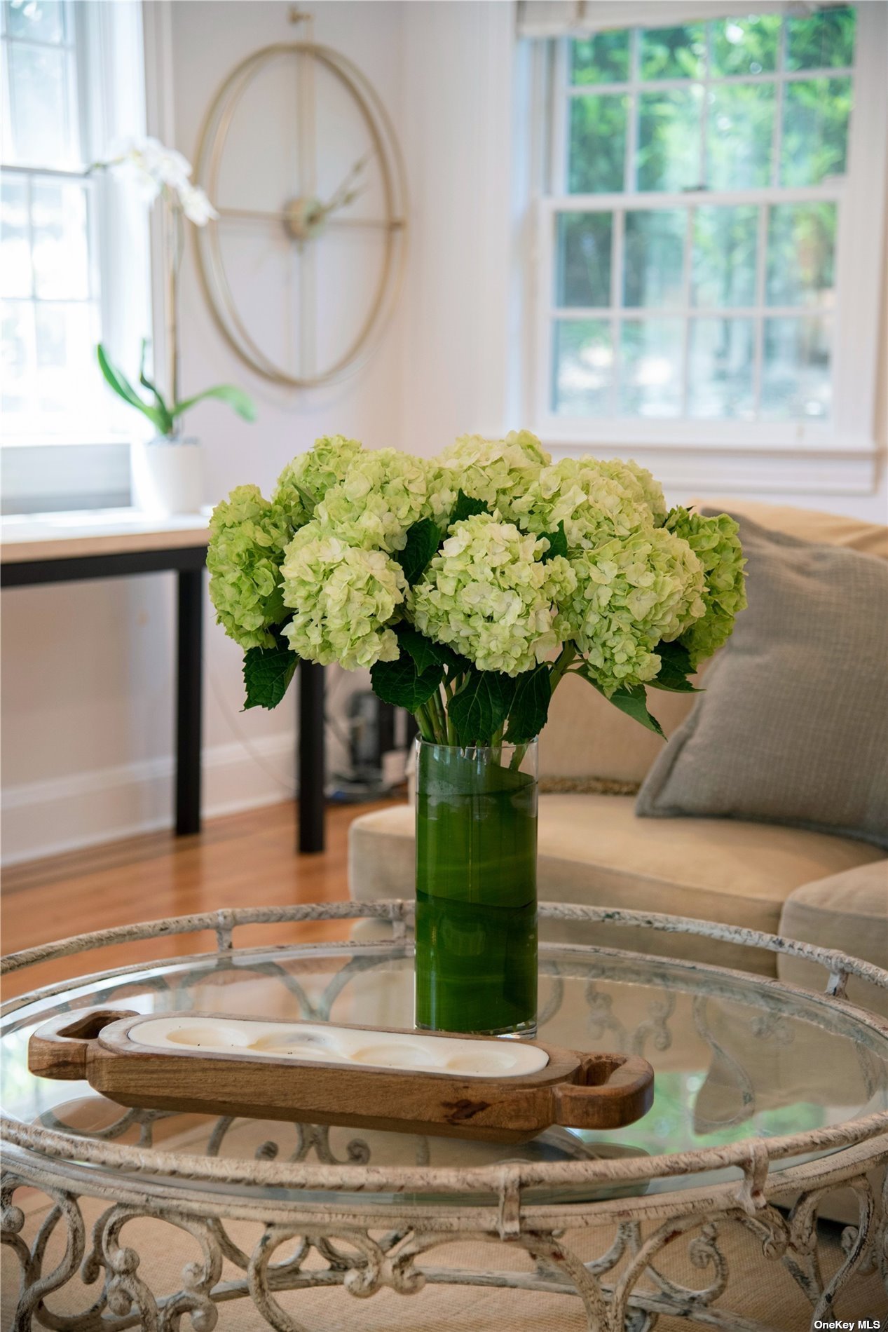Photo 5 of 21 of 75 Manhasset Woods Road house
