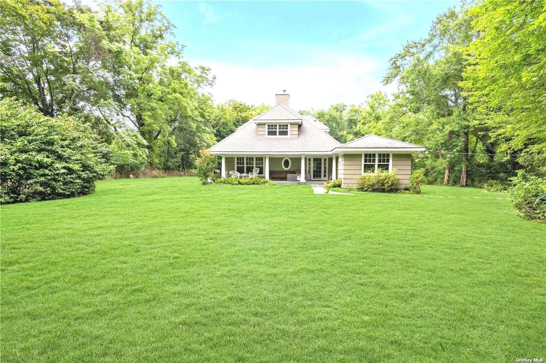View Northport, NY 11768 house