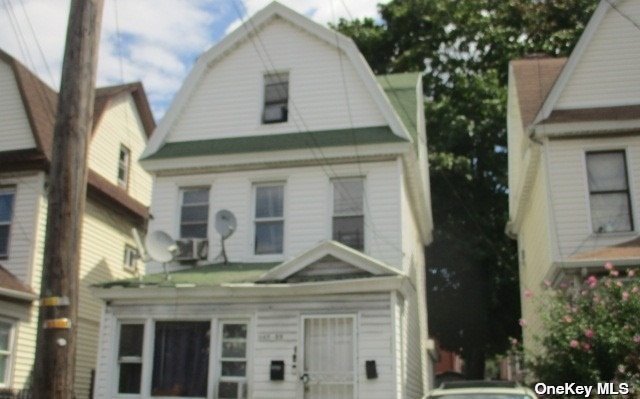 11755 140th Street, Jamaica, Queens, NY - 3 Bedrooms  
2 Bathrooms  
9 Rooms - 