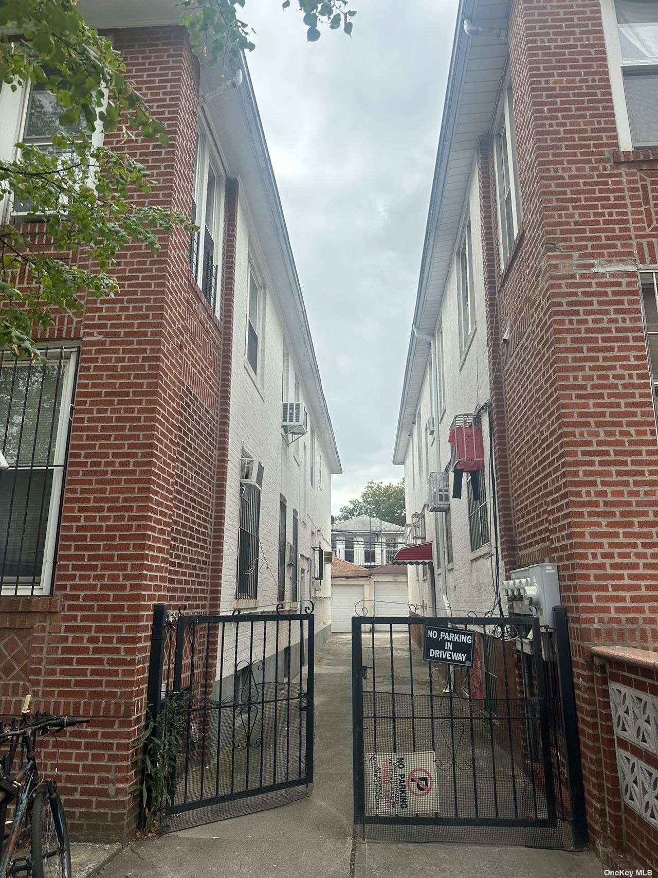 860 44th Street