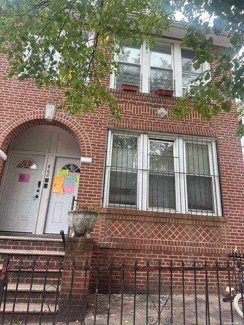 860 44th Street Brooklyn NY 11220