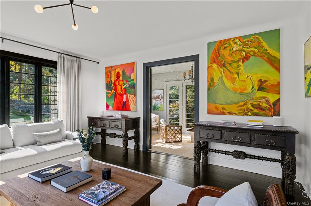 New Castle, New York 10514, United States, 5 Bedrooms Bedrooms, ,4 BathroomsBathrooms,Residential,Pending,90298