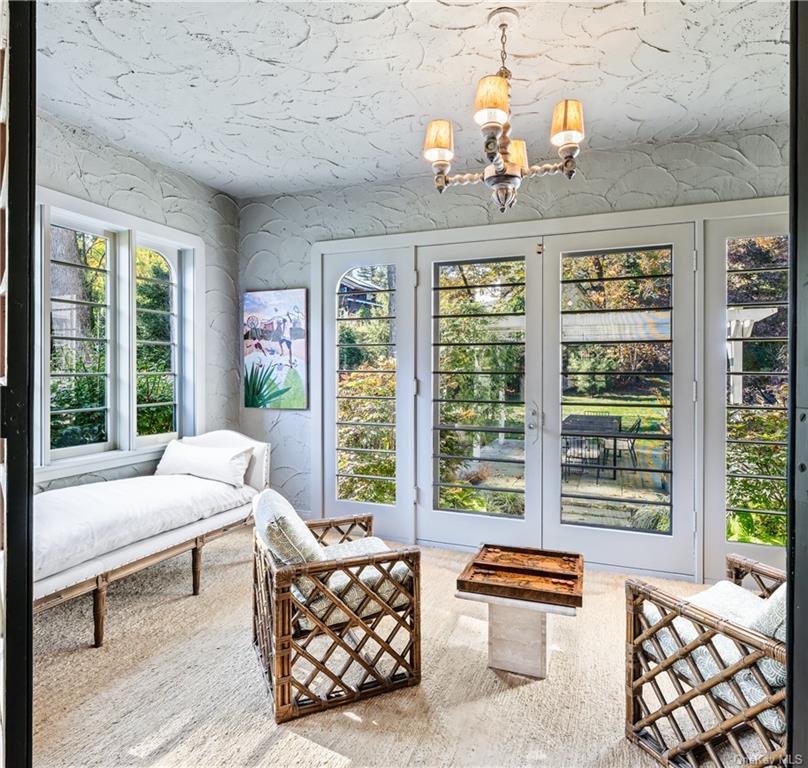 New Castle, New York 10514, United States, 5 Bedrooms Bedrooms, ,4 BathroomsBathrooms,Residential,Pending,90298