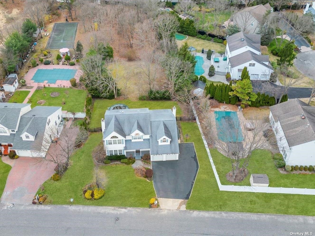 Property for Sale at 12 Province Drive, South Setauket, Hamptons, NY - Bedrooms: 4 
Bathrooms: 3  - $799,999