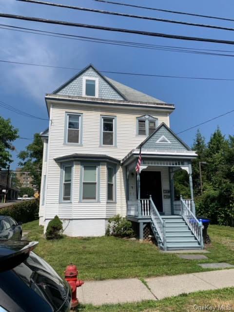 7 Balding Avenue 2, Poughkeepsie, New York - 4 Bedrooms  
2 Bathrooms  
8 Rooms - 